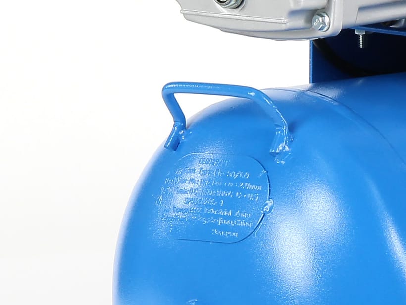 Lifting eye on the front of the V36 tank — the second handhold for a two-person lift