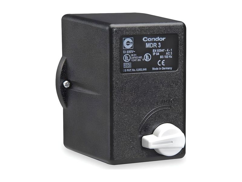 Dreipoliger Druckschalter Condor MDR 3 für 400 V mit Drehknopf